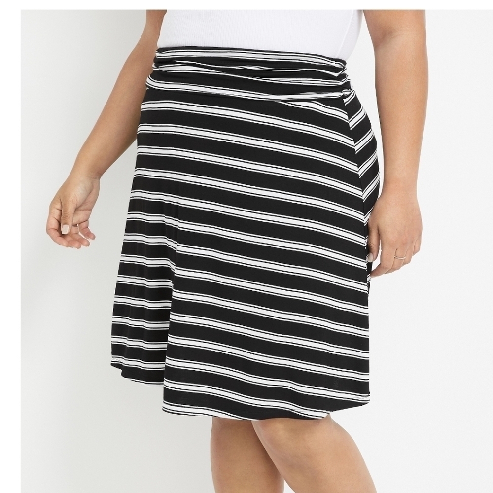 Maurices Black and White Striped Skater Skirt NWT